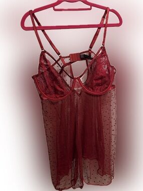 NWOT Women’s Burgundy Lace & Mesh Chemise
